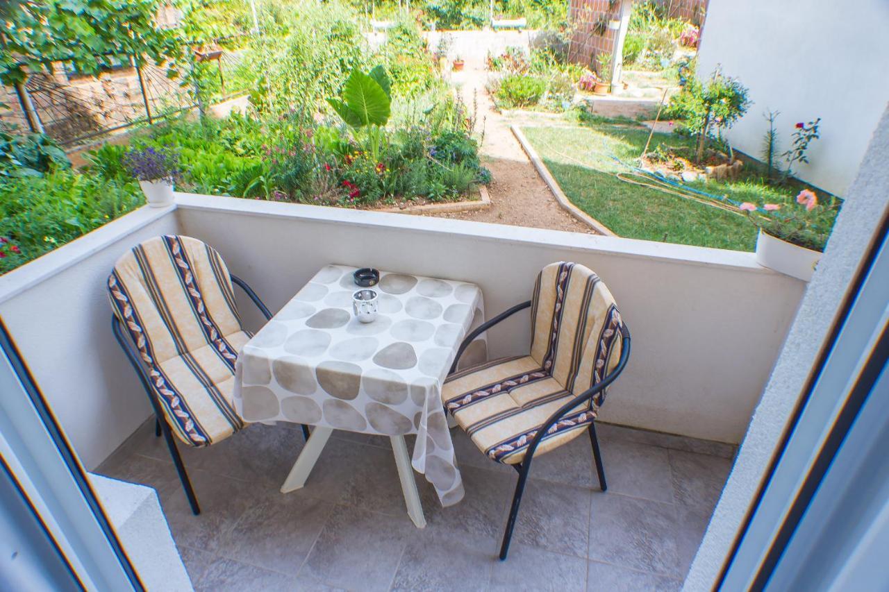 Apartments Kovac Tivat Exterior photo