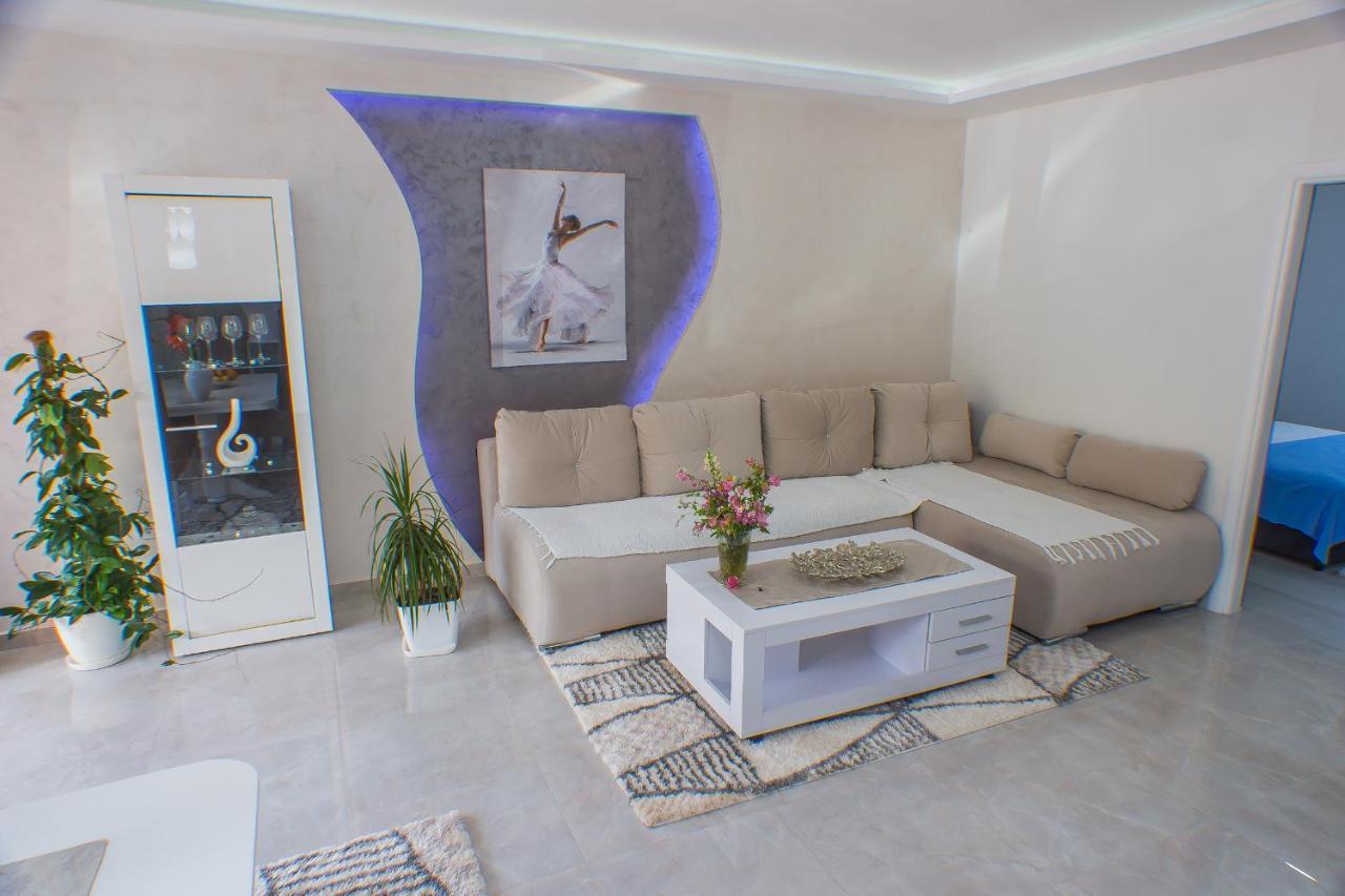 Apartments Kovac Tivat Exterior photo