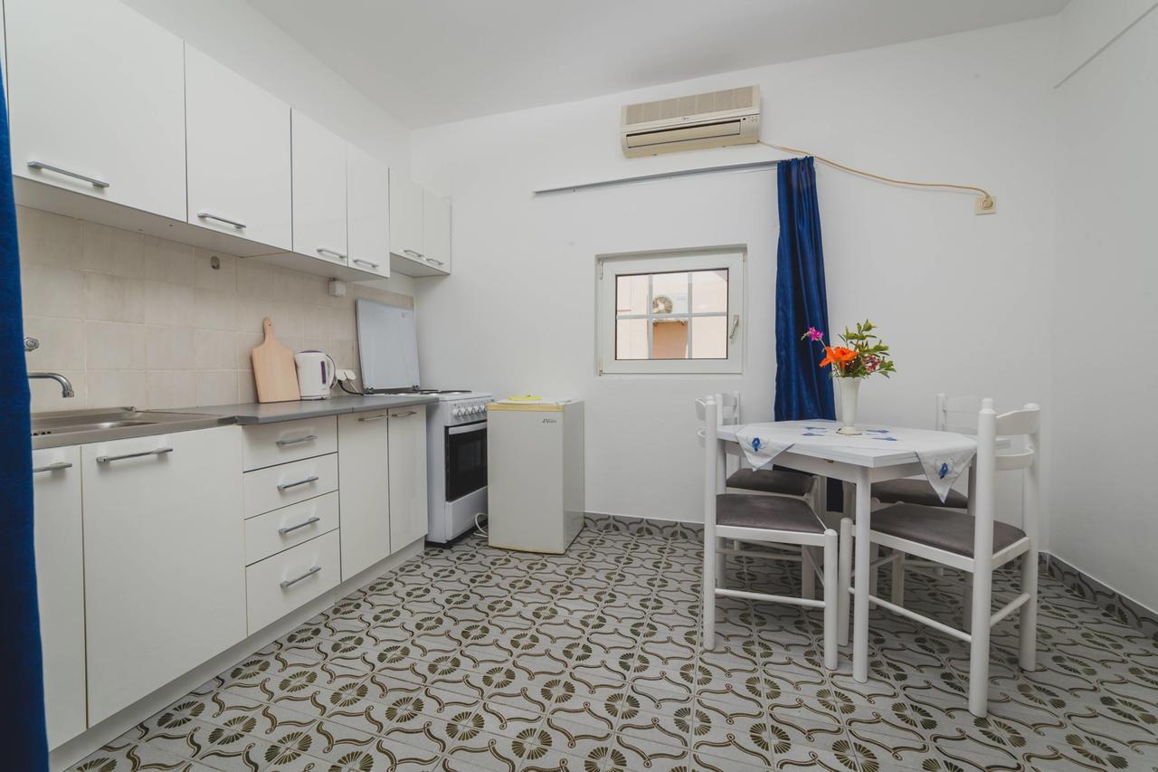 Apartments Kovac Tivat Exterior photo