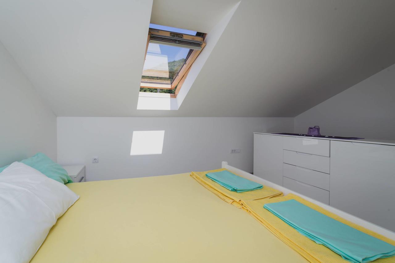 Apartments Kovac Tivat Exterior photo