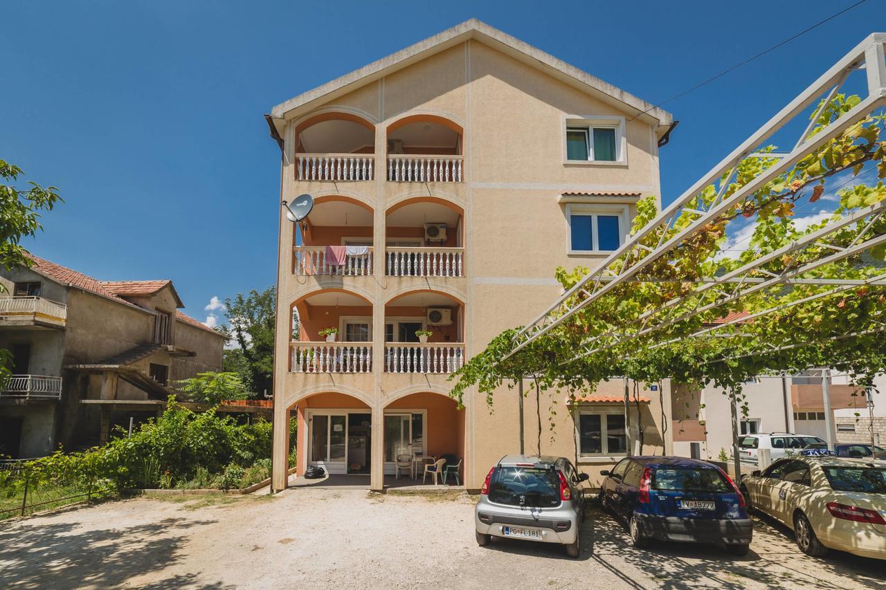 Apartments Kovac Tivat Exterior photo