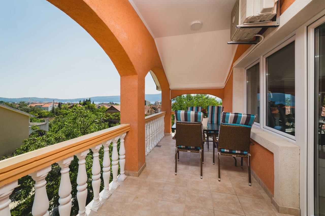 Apartments Kovac Tivat Exterior photo
