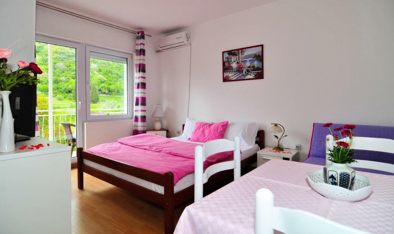 Apartments Kovac Tivat Exterior photo
