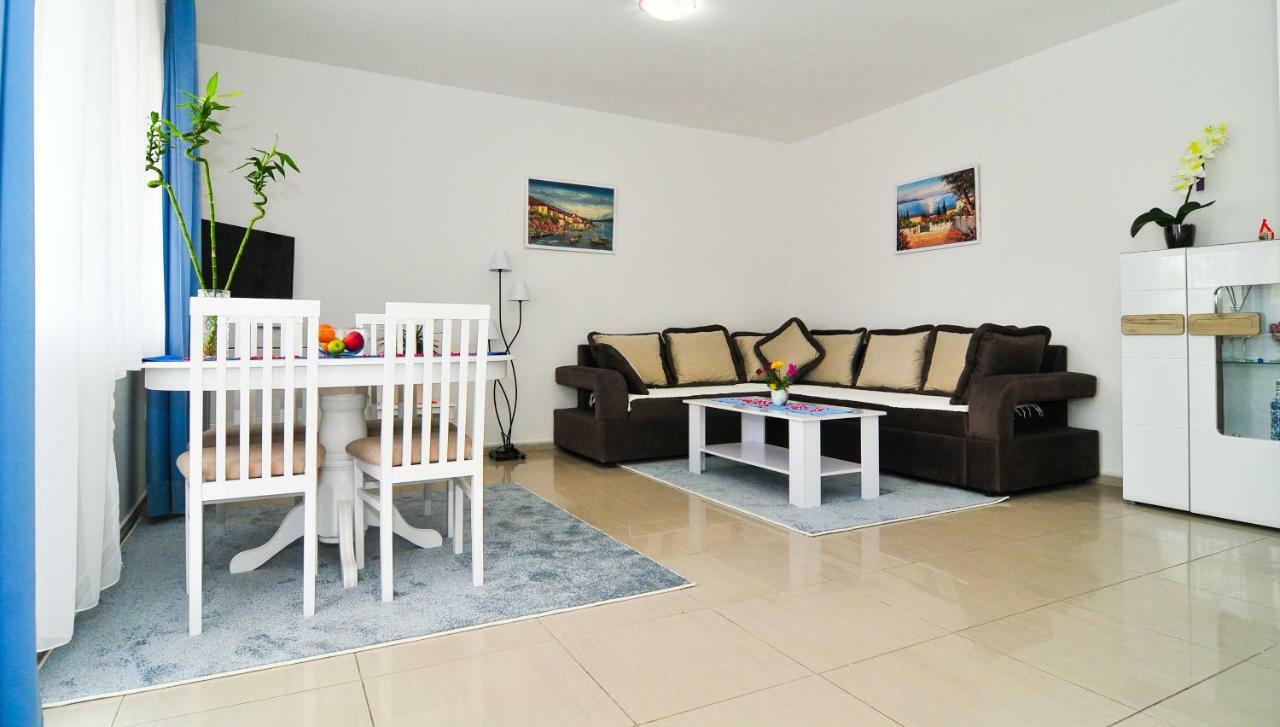 Apartments Kovac Tivat Exterior photo